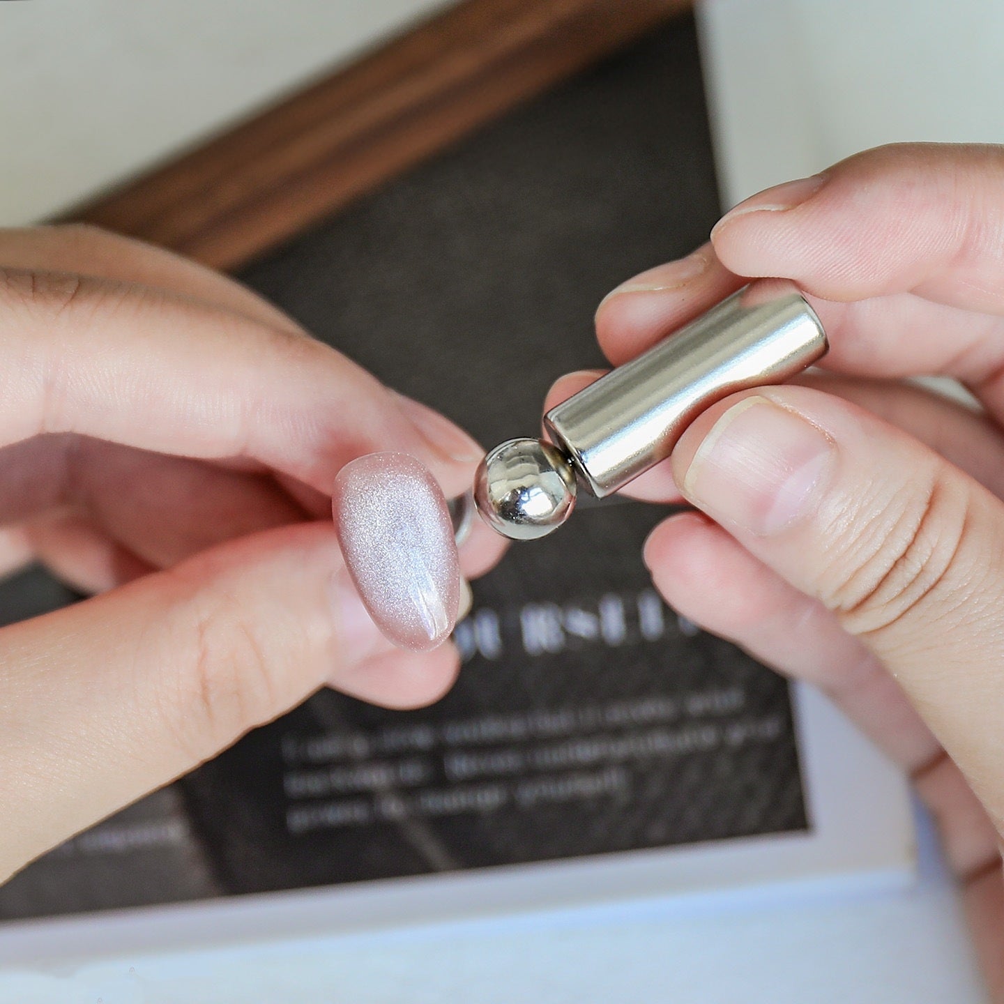 Cylinder + Bead Nail Magnet Set for Beginner Professional - Glass Bead Light-Chasing Pattern Designs Cat Eye Magnet Tool for Nail Art