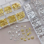 Christmas Charm - 12-Grid  Metallic Alloy Christmas Trees Nail 3D Art Accessories Easy-to-Apply for Beginner Professional Creative Eye-Catching Manicures