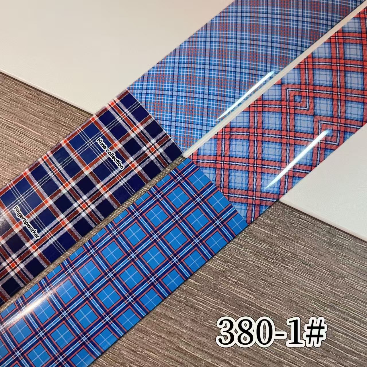 Plaid Pattern Foil Transfer - 1 Roll with Box Checkered Nail Art Colorful Prints Decals for DIY Decorations Supplies Design