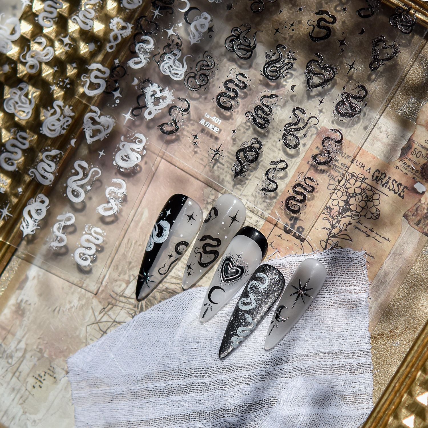 Ultra-Thin Stickers - Ultra-thin Cross Snake Skull Self-Adhesive Gothic Dark Romance Decals for Nail Art Decoration