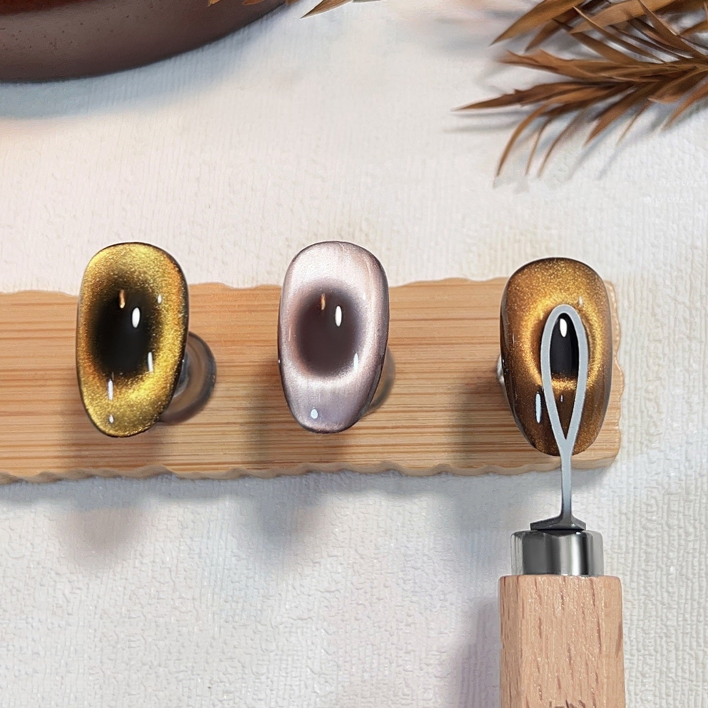 O-shaped Nail Magnet for Beginner Professional - Cosmic Black Pattern Designs Cat Eye Magnet Tool for Nail Art