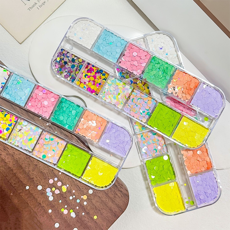 Dot Sequins - 12 Grids Ultra-Thin Zero-Lift Engineering Multiple Colors and Sizes 3D Holographic Colorful Circular Nail Art Glitter Supplies for Nails DIY Decorations