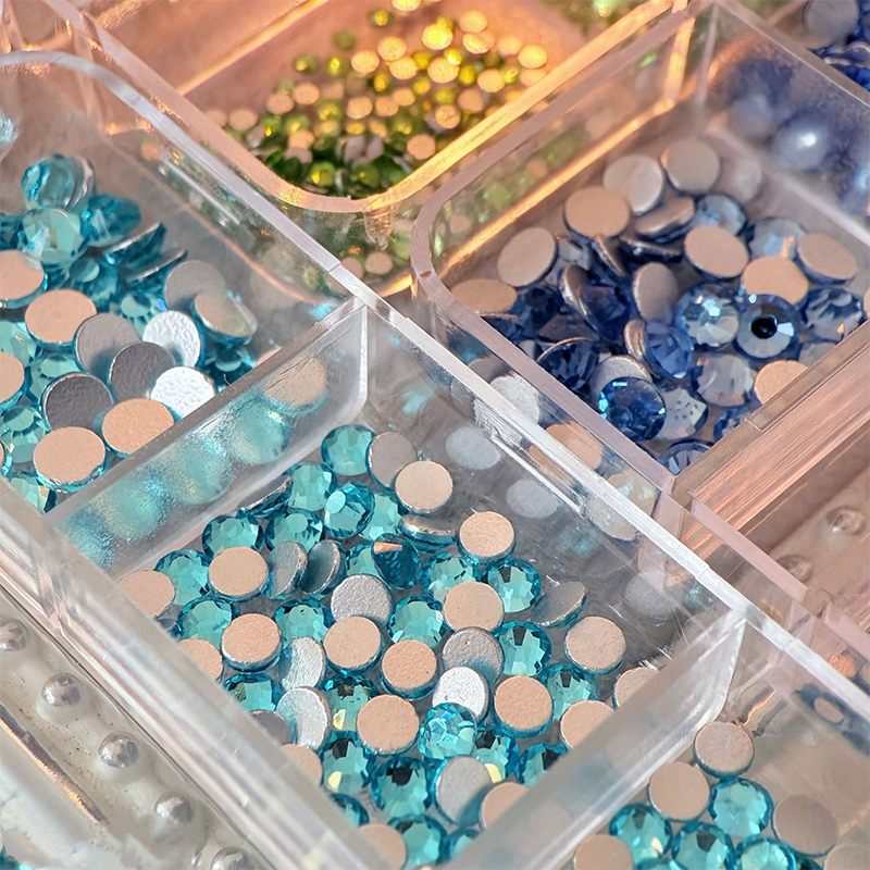 Rhinestones -  6-Grid Flatback Multiple Colorful Sizes Tiny Crystal Gemstones  for Beginner Professional Creative Eye-Catching Bedazzling Manicures